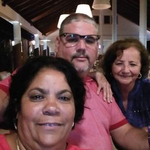 Meet your Posher, Lazaro